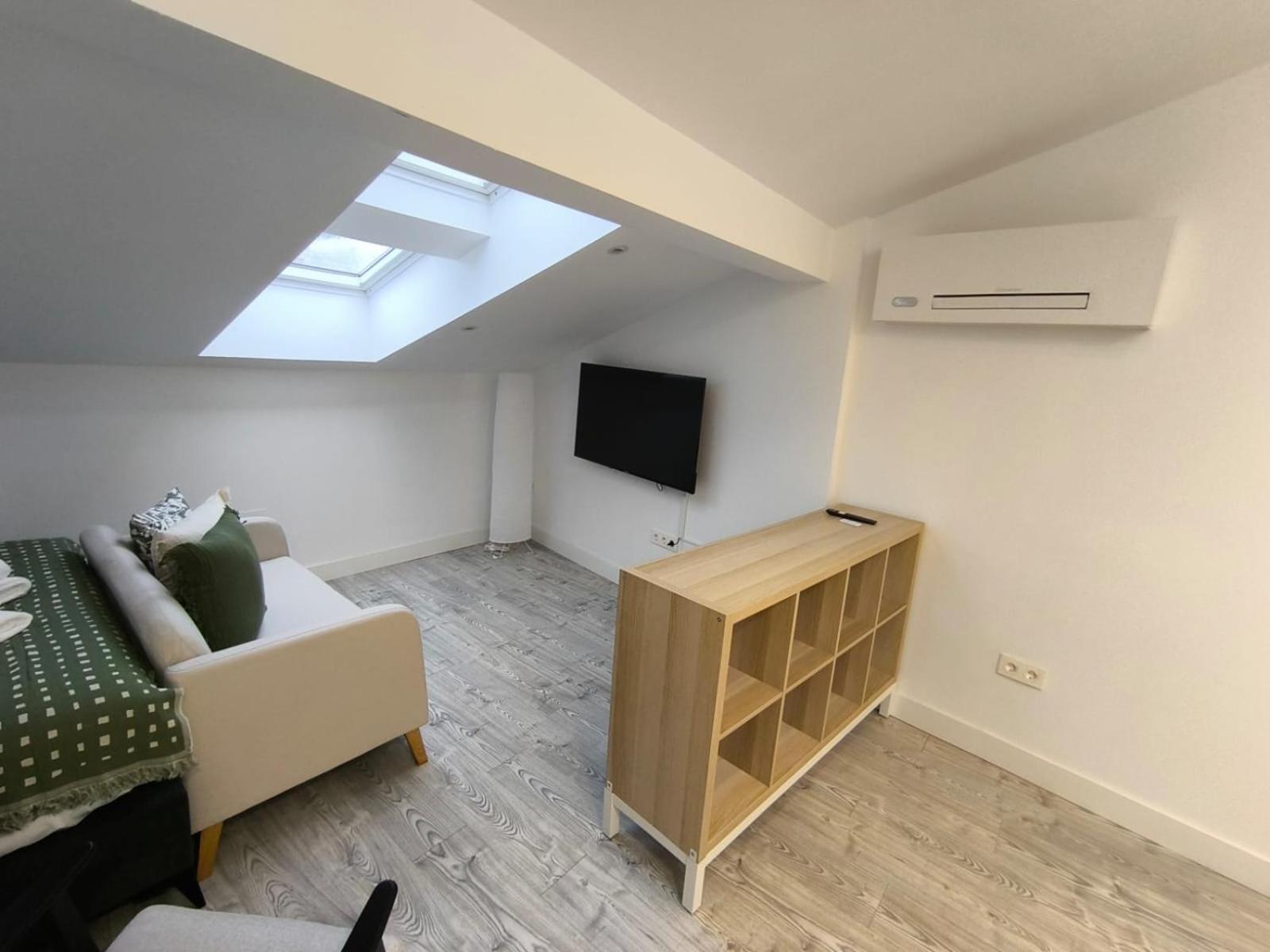 Insidehome Ciudad Del Cine บายาโดลิด ภายนอก รูปภาพ